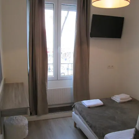 Menil Bon Temps Hotel 3*